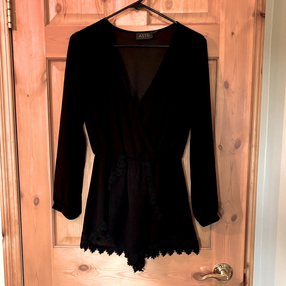 ASTR Black Lace-Trimmed Romper